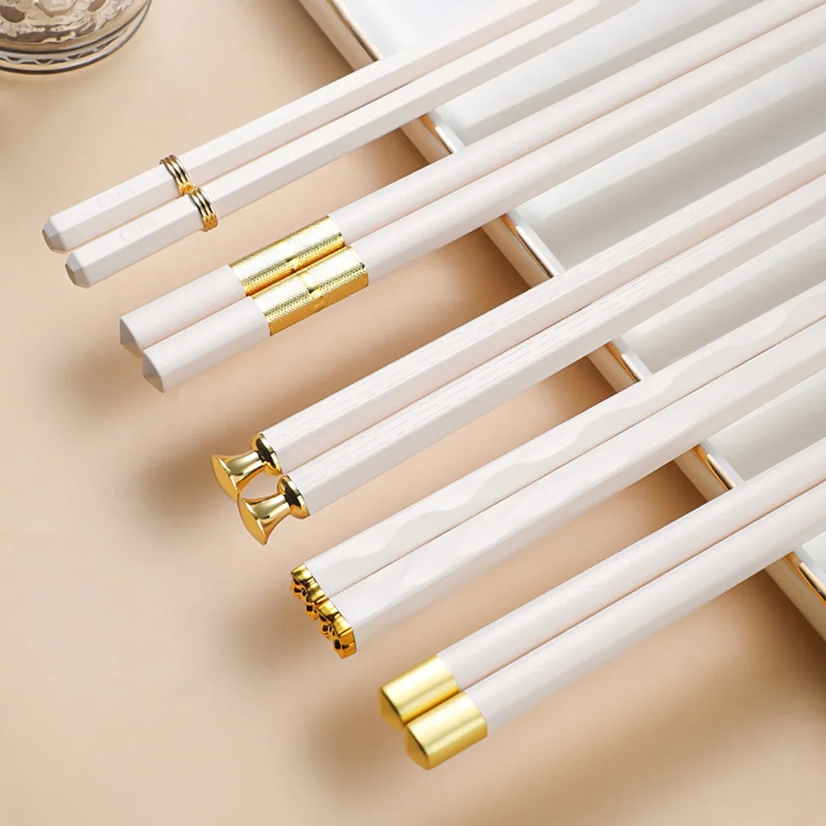 5 Pairs Japanese Non Slip Chopsticks Reusable Sushi Chopsticks Set for Home Restaurant and Hotel