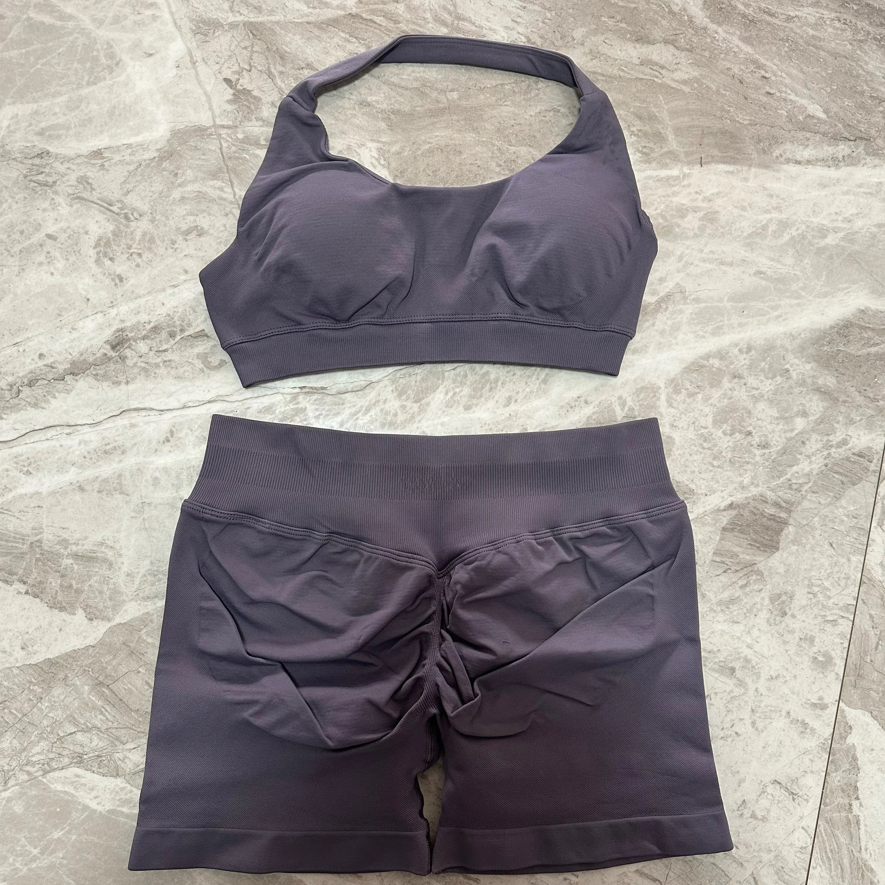 Seamless Yoga Set Halter Sports Bra Scrunch Shorts Gym Workout Fitness Set