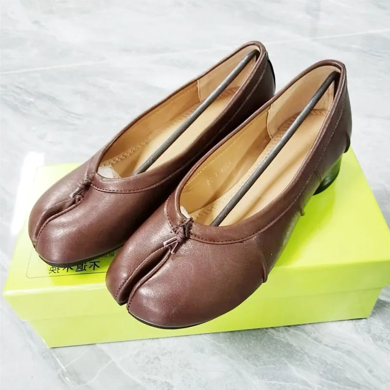 Women Tabi Split Toe Pumps Microfiber Leather Low Heel Pleated Loafers Casual Shoes Summer