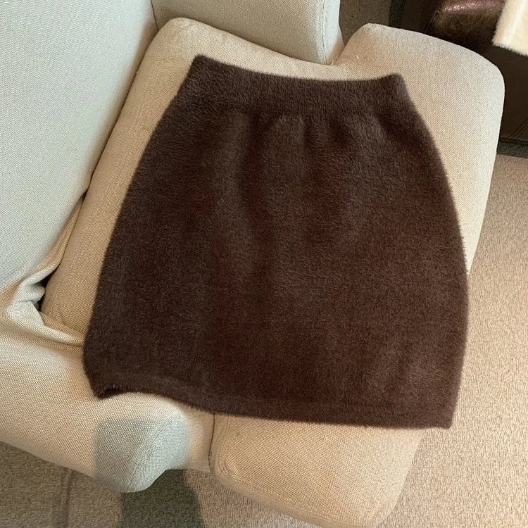 Women Elastic Waist Faux Fur Knit Mini Skirt