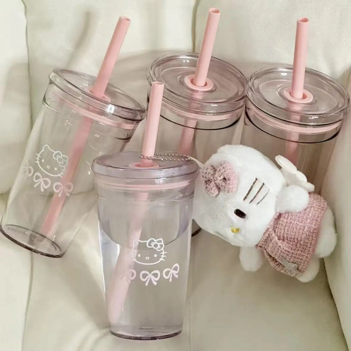 Hello Kitty Pink Straw Cup Large Capacity Transparent Water Bottle
