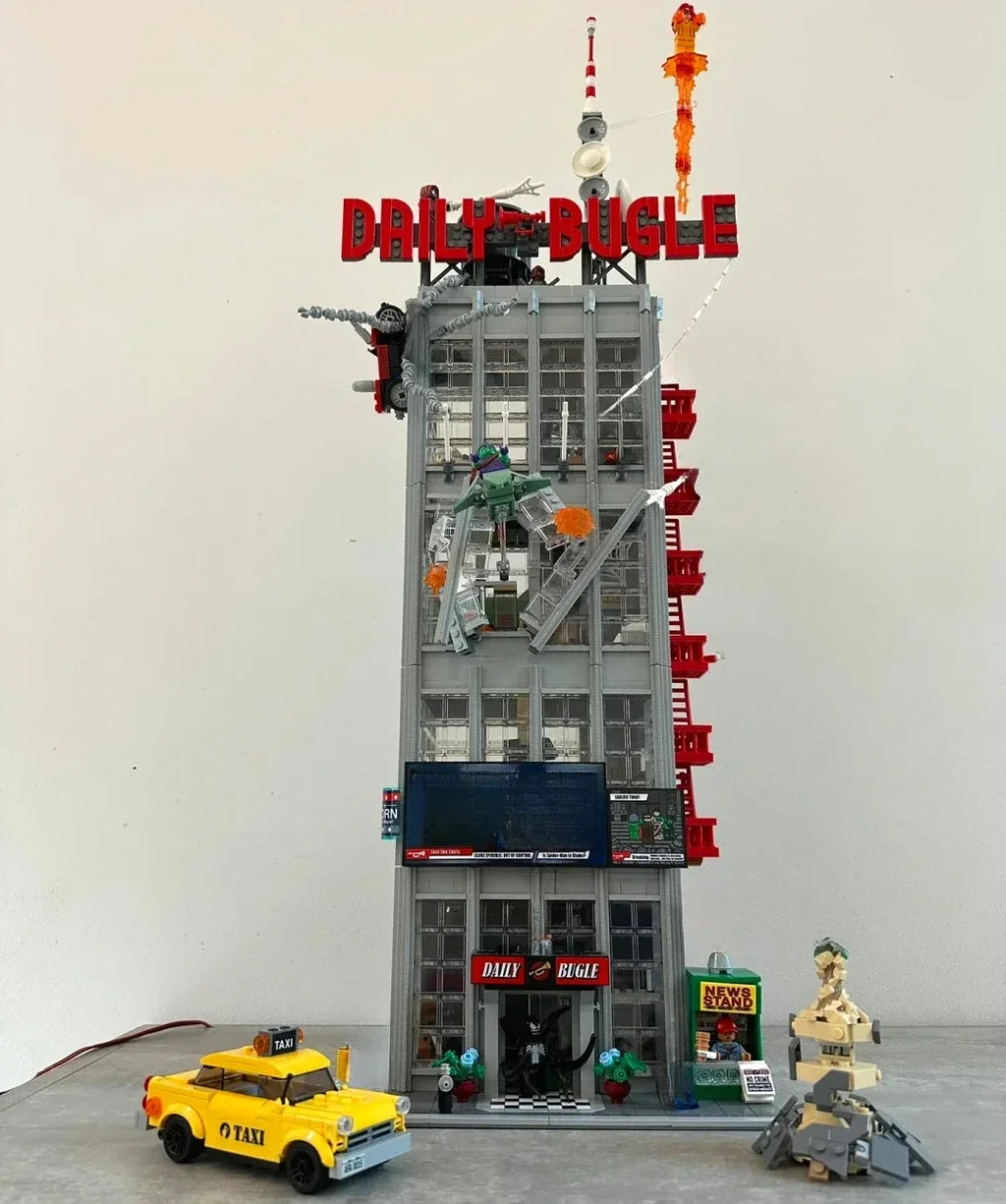 Daily Bugle Building Blocks Set – Compatible City Architecture Model Kit