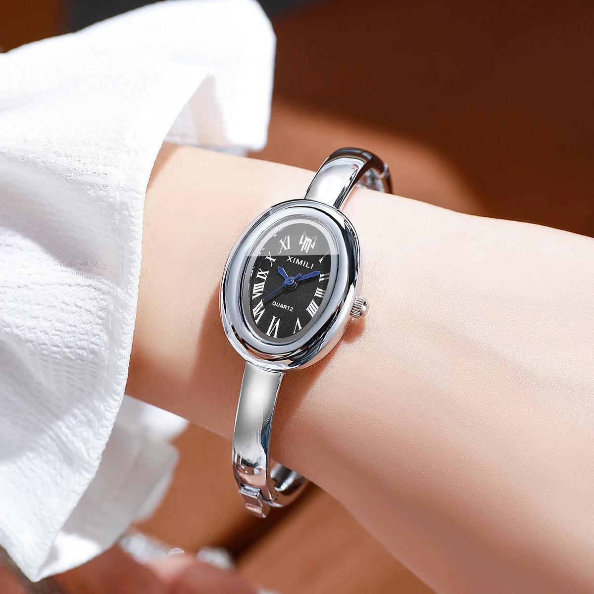 Elegant Oval Dial Quartz Watch for Women Bracelet Strap Wristwatch