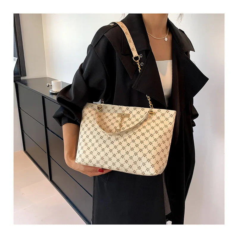 Women Large Capacity Tote Bag Soft Leather Shoulder Bag Fashion Handbag Casual Elegant Daily Bag for Work Travel