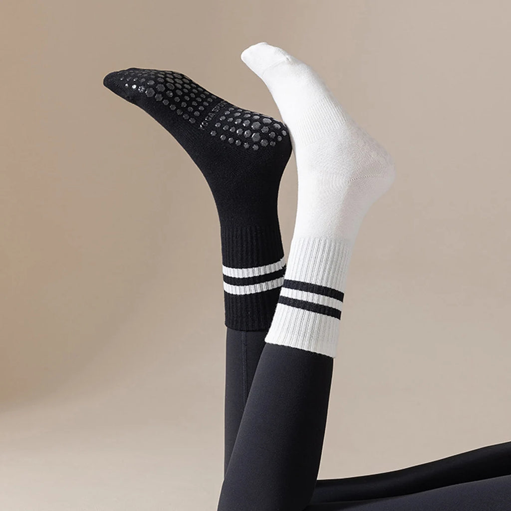 Women Pilates Yoga Grip Socks Non Slip Barre Socks 4 Pairs Set