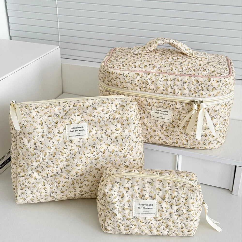 Floral Cosmetic Bag Travel Organizer Makeup Pouch Large Capacity Toiletry Storage Bag Portable Zipper Handbag