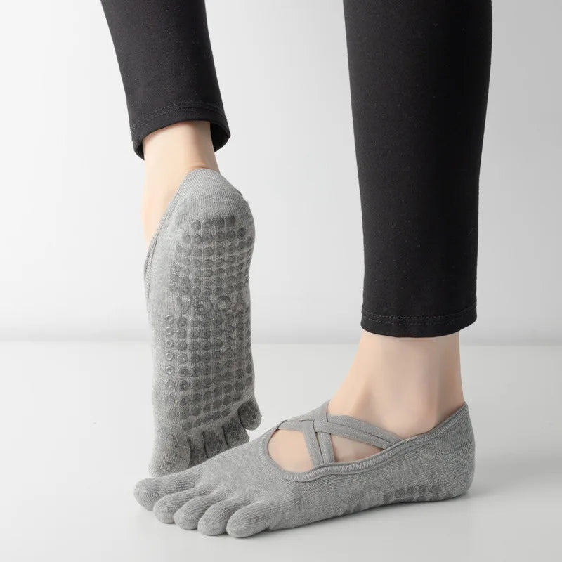 Women Anti Slip Pilates Five Toe Yoga Socks Silicone Grip Cotton Fitness Socks 1–4 Pairs