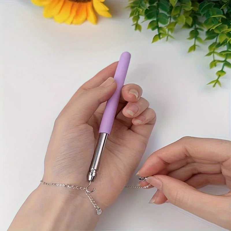 Bracelet Helper Tool – Easy Jewelry Clasp Fastening Aid for One-Hand Wear