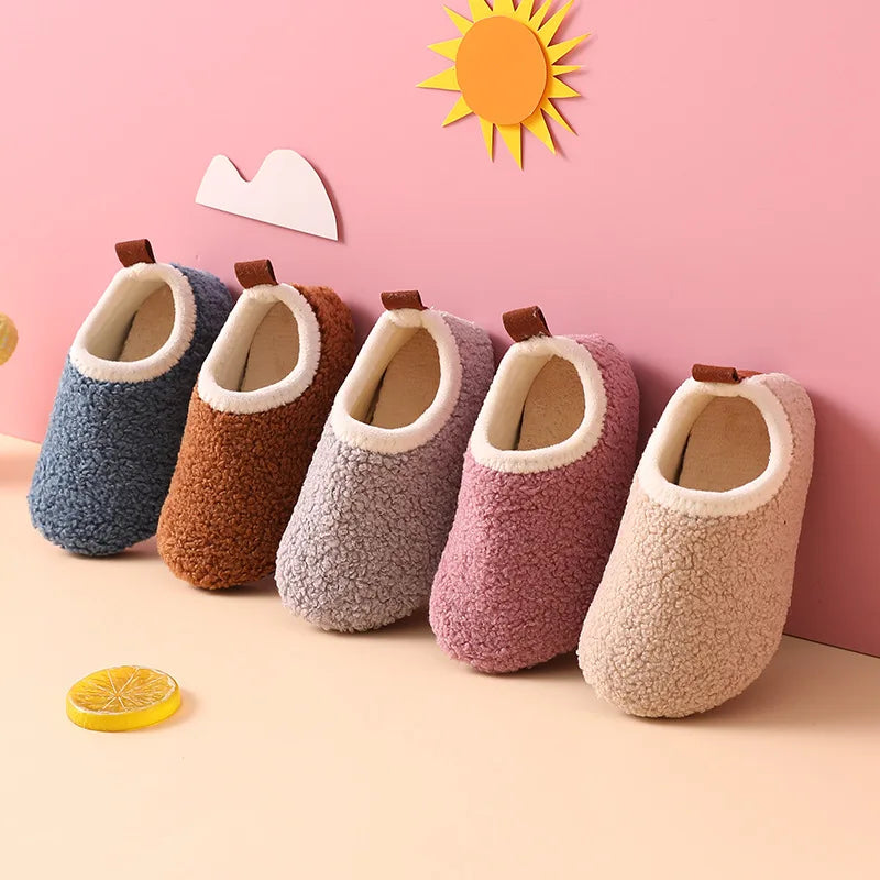 Kids Plush Slippers Warm Winter Indoor Shoes Soft Non-Slip Cozy Home Slippers for Boys and Girls