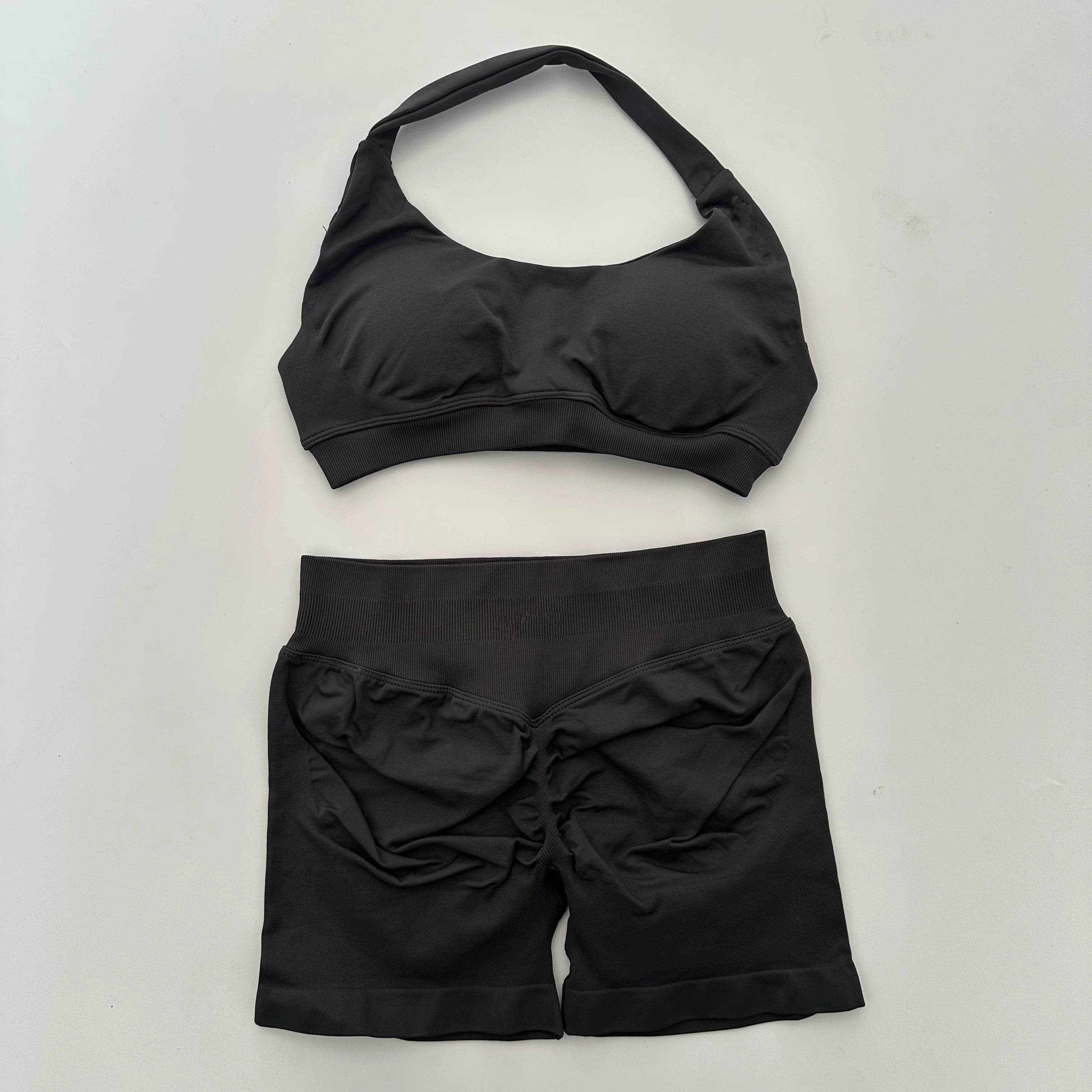 Seamless Yoga Set Halter Sports Bra Scrunch Shorts Gym Workout Fitness Set