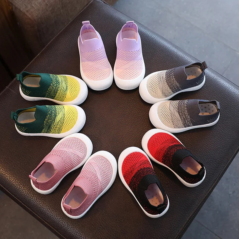 Kids Breathable Mesh Slip On Sneakers Size 20 31