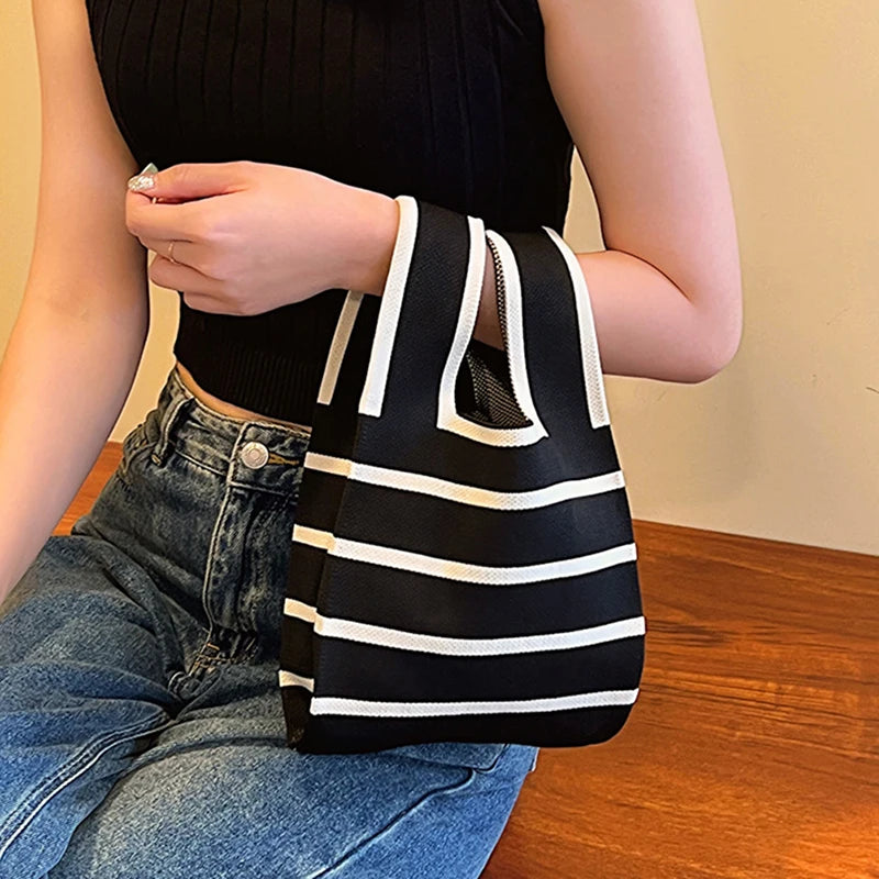 Handmade Knit Knot Handbag Style Mini Wrist Tote Bag for Women