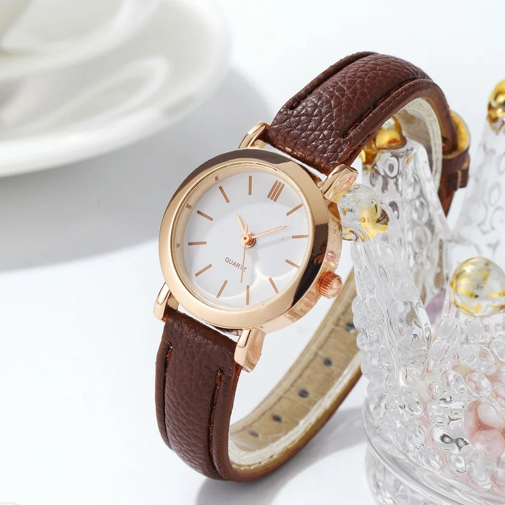 Women Quartz Leather Strap Fashion Wrist Watch