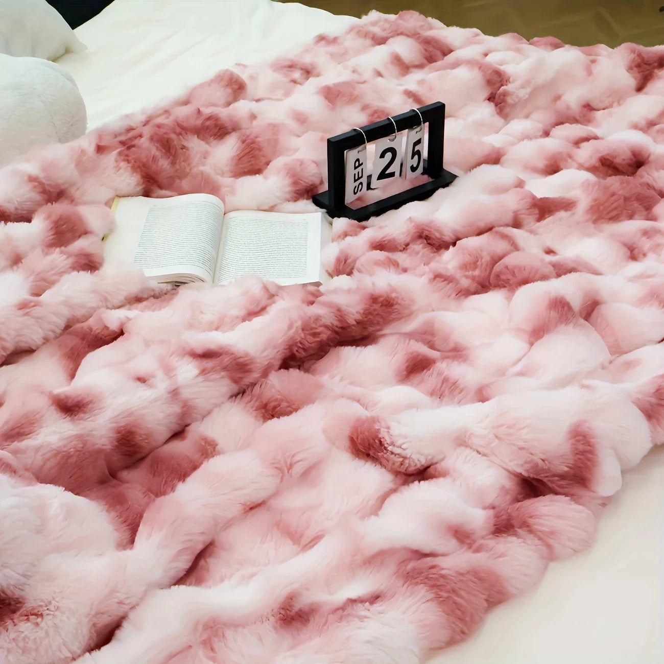 Faux Rabbit Fleece Blanket Soft Warm Throw Bedroom Living Room Dorm Cozy Blanket