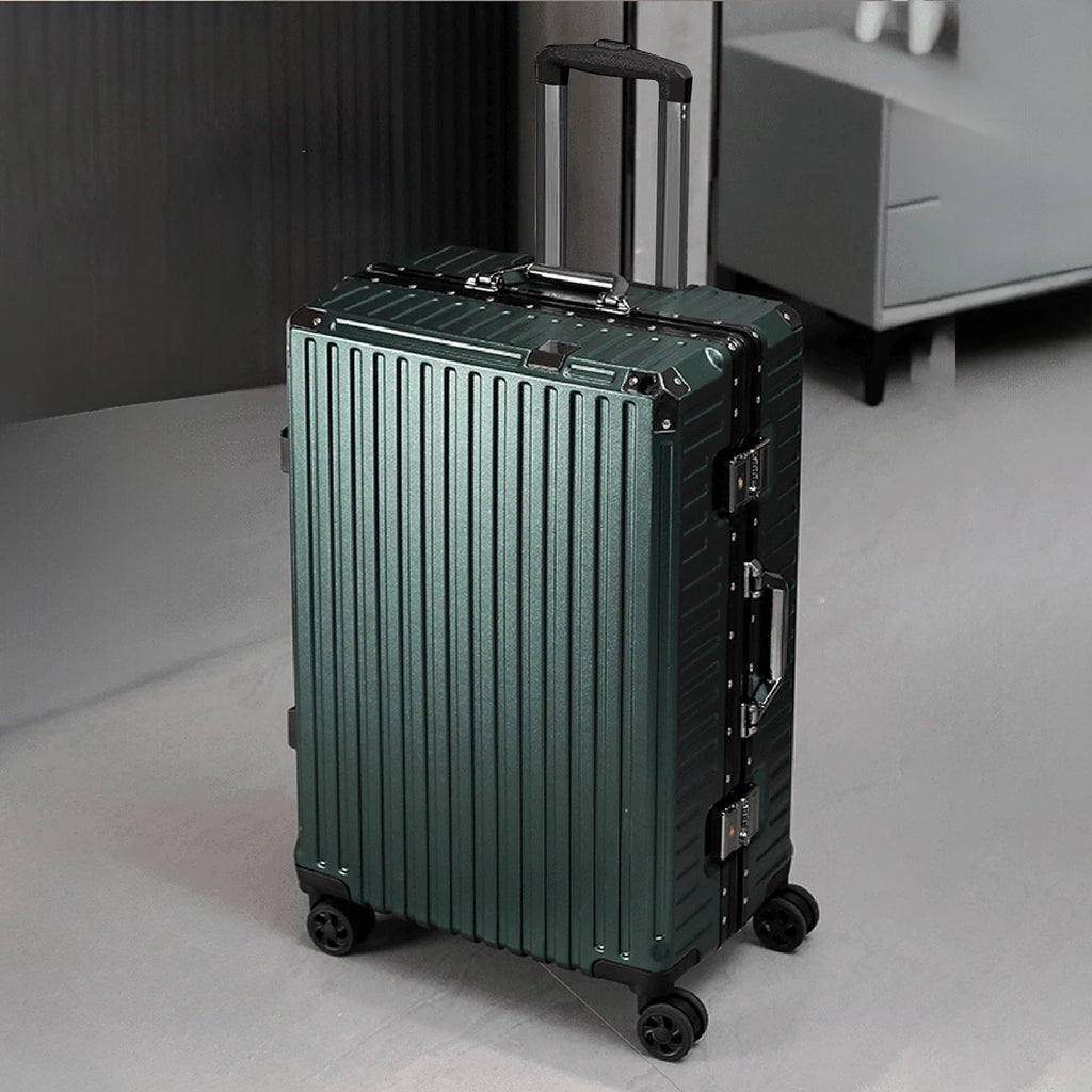 Aluminum Frame Rolling Suitcase USB Carry On Luggage with Spinner Wheels