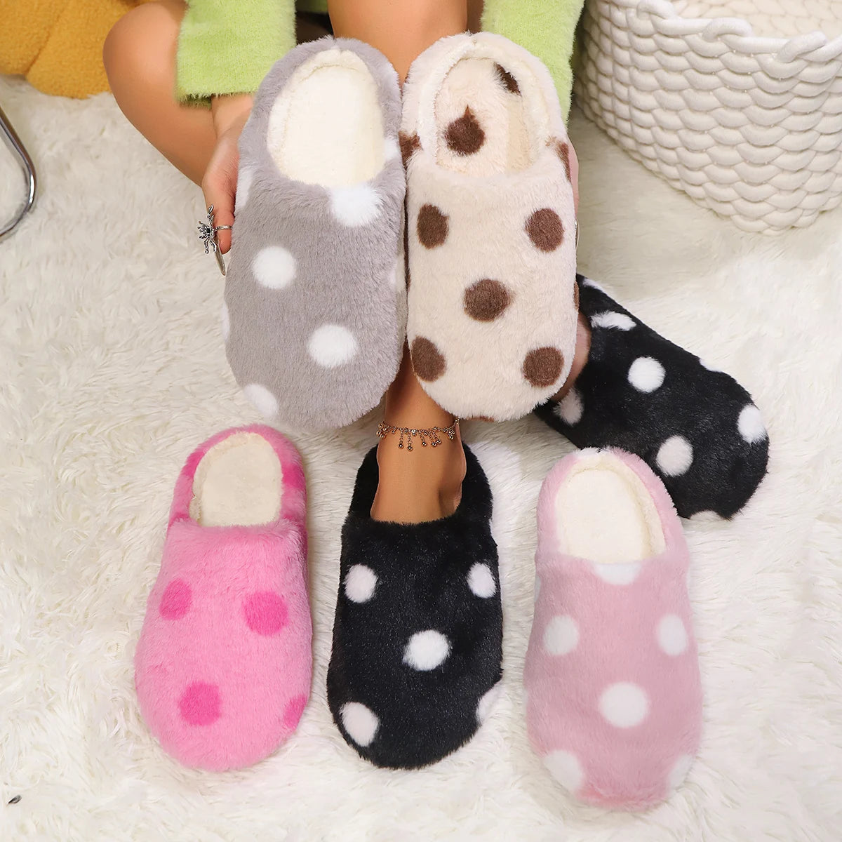 Women’s Heart Shaped Winter Slippers Soft Sole Cute Indoor House Shoes