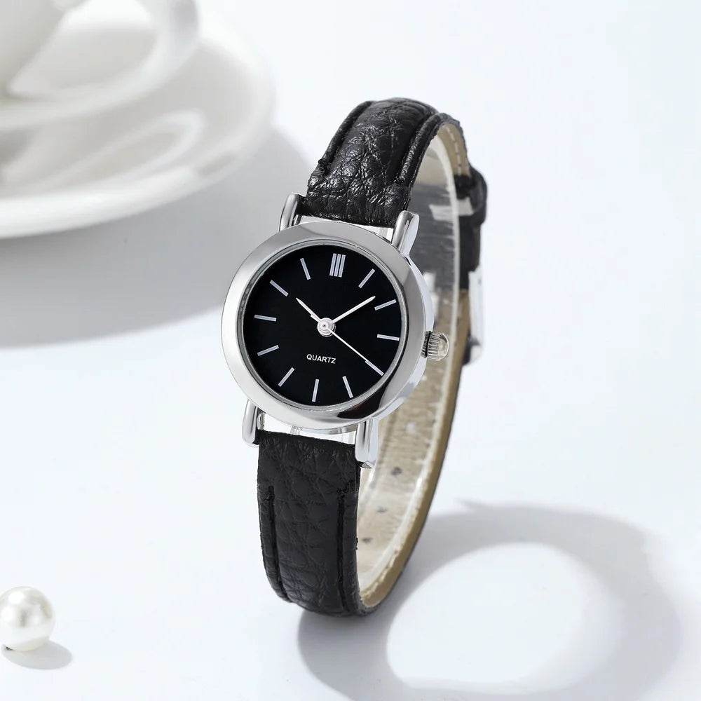 Women Quartz Leather Strap Fashion Wrist Watch