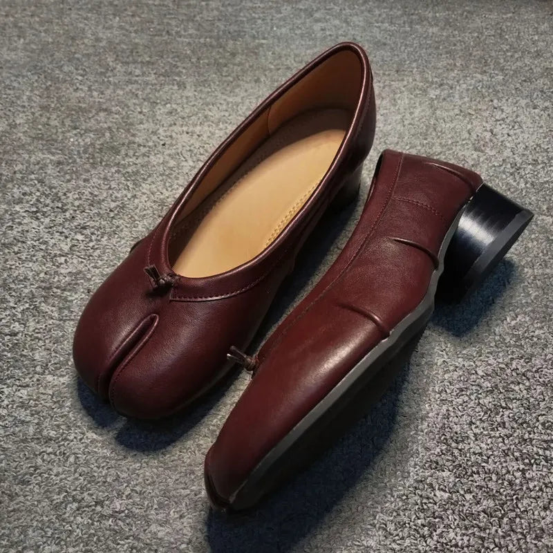 Women Tabi Split Toe Pumps Microfiber Leather Low Heel Pleated Loafers Casual Shoes Summer