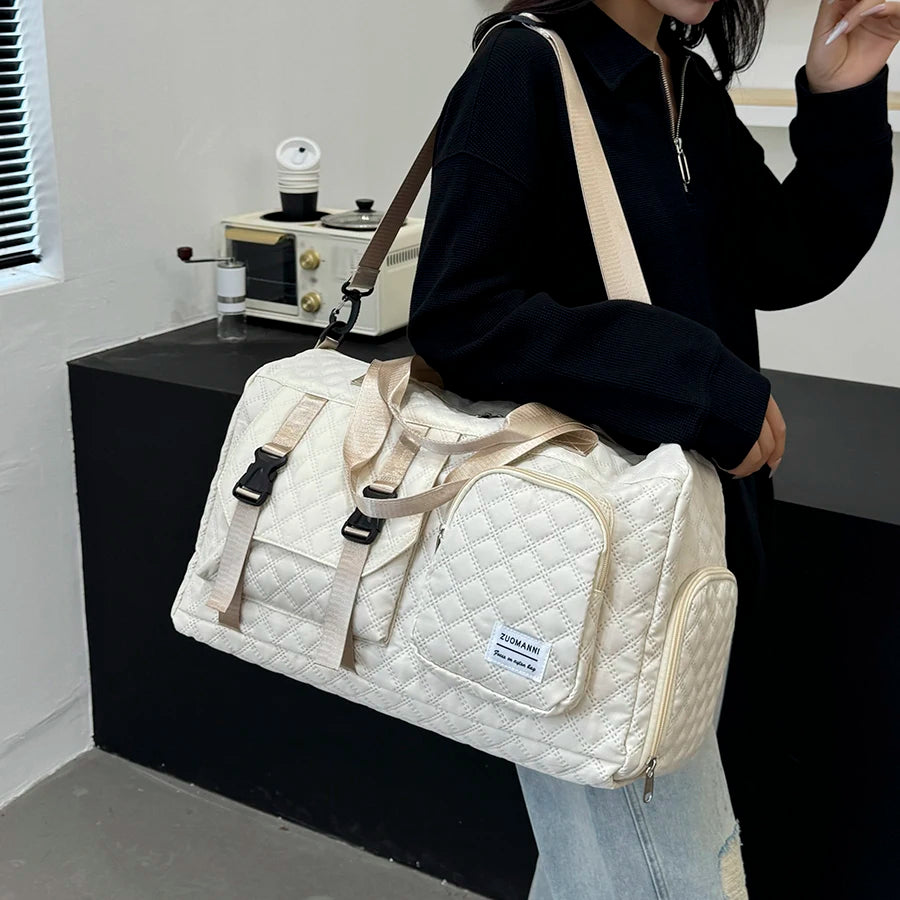 Quilted Travel Duffel Bag Women Large Capacity Gym Bag Waterproof Weekend Overnight Tote
