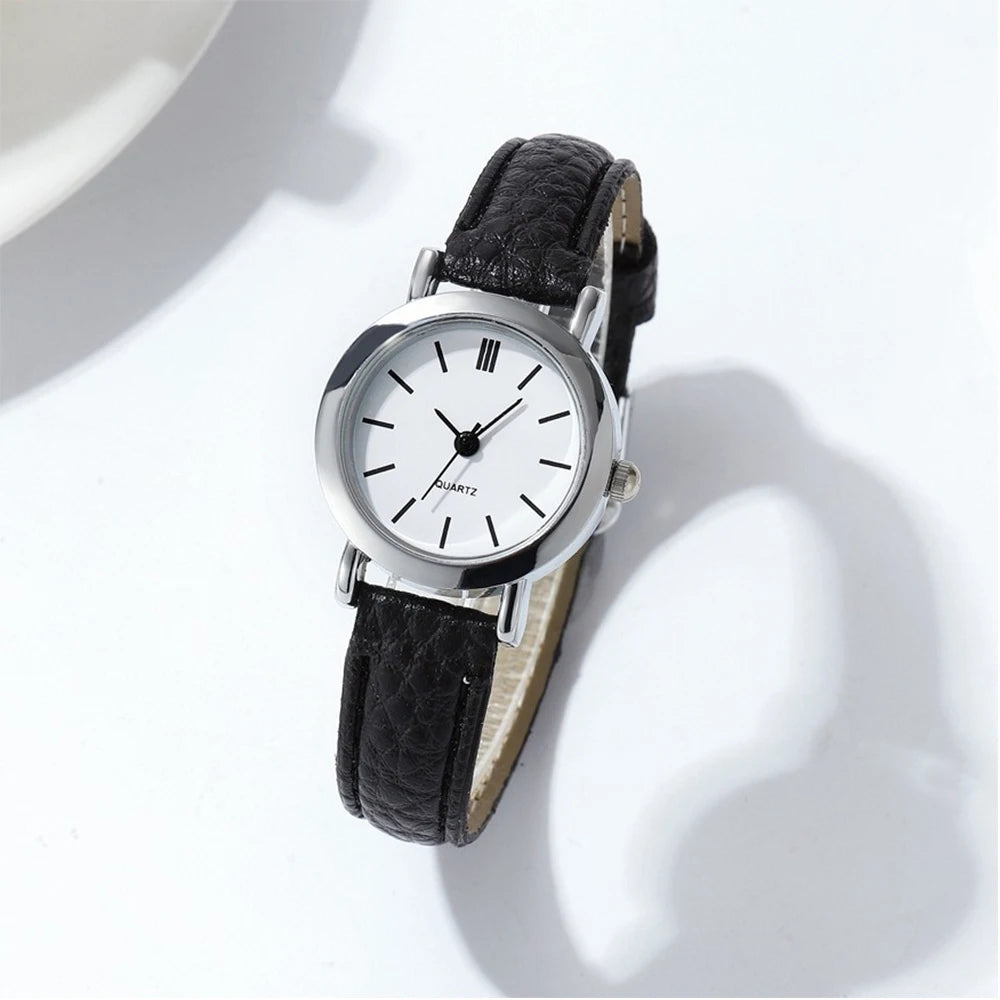 Women Quartz Leather Strap Fashion Wrist Watch