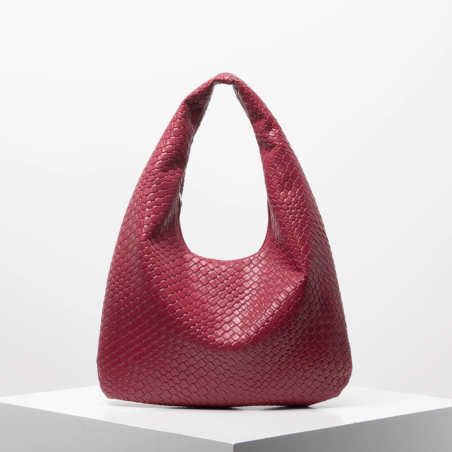 Vintage Woven Leather Shoulder Bag Large Capacity Crescent Tote for Women