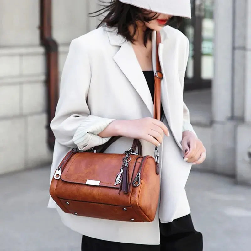 Women Tassel Shoulder Bag Large Capacity Handbag