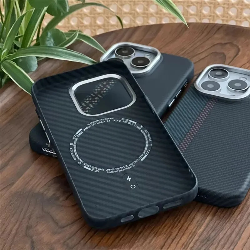 Geometric Carbon Fiber 3D Magnetic Hard iPhone Case