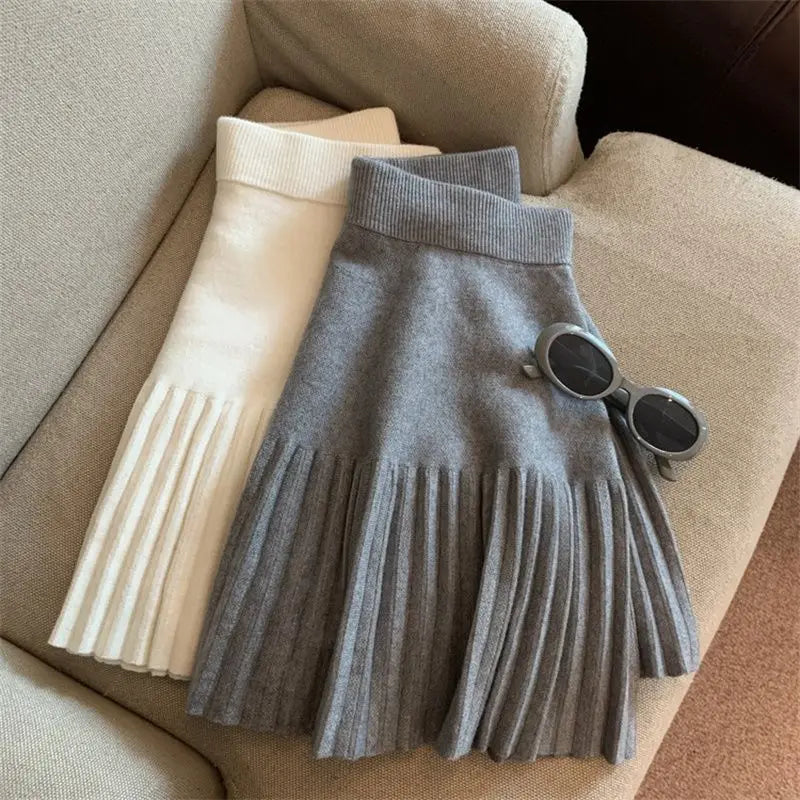 Women Pleated Mini Skirt Elastic Waist Knit Korean Style Casual Skirt
