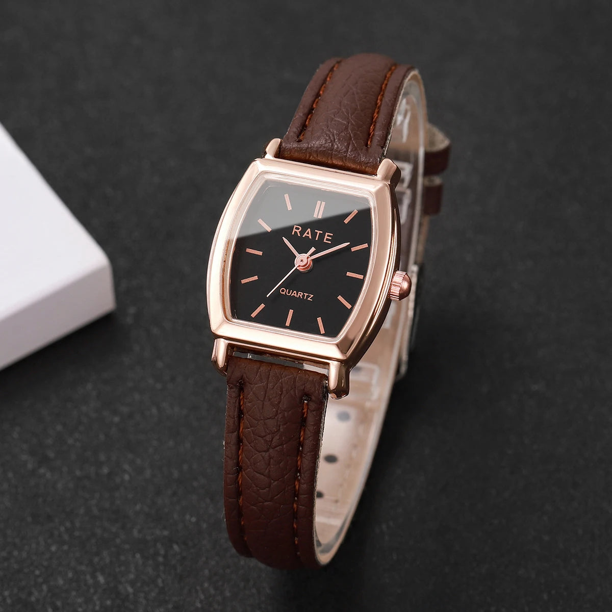 Women Quartz Leather Strap Fashion Wrist Watch