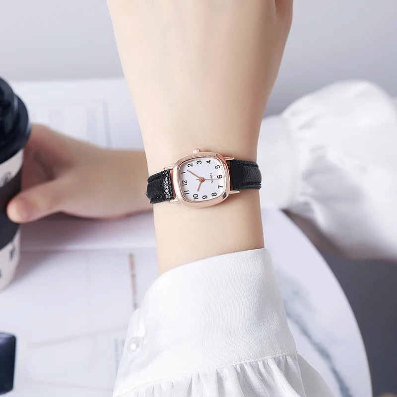 Women Quartz Leather Strap Fashion Wrist Watch