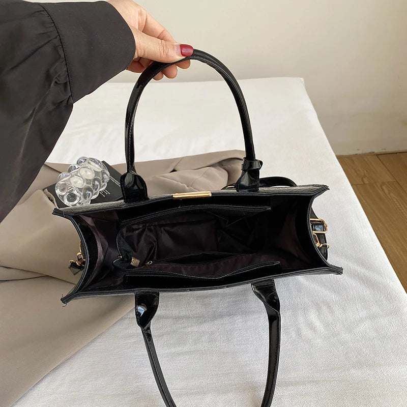 Women Crocodile Pattern Patent Leather Crossbody Bag Luxury Messenger Handbag