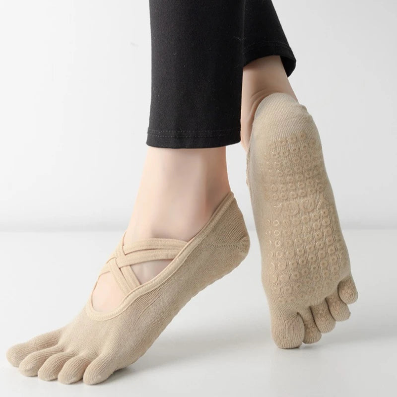 Women Anti Slip Pilates Five Toe Yoga Socks Silicone Grip Cotton Fitness Socks 1–4 Pairs