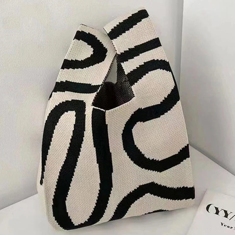 Handmade Knit Knot Handbag Style Mini Wrist Tote Bag for Women