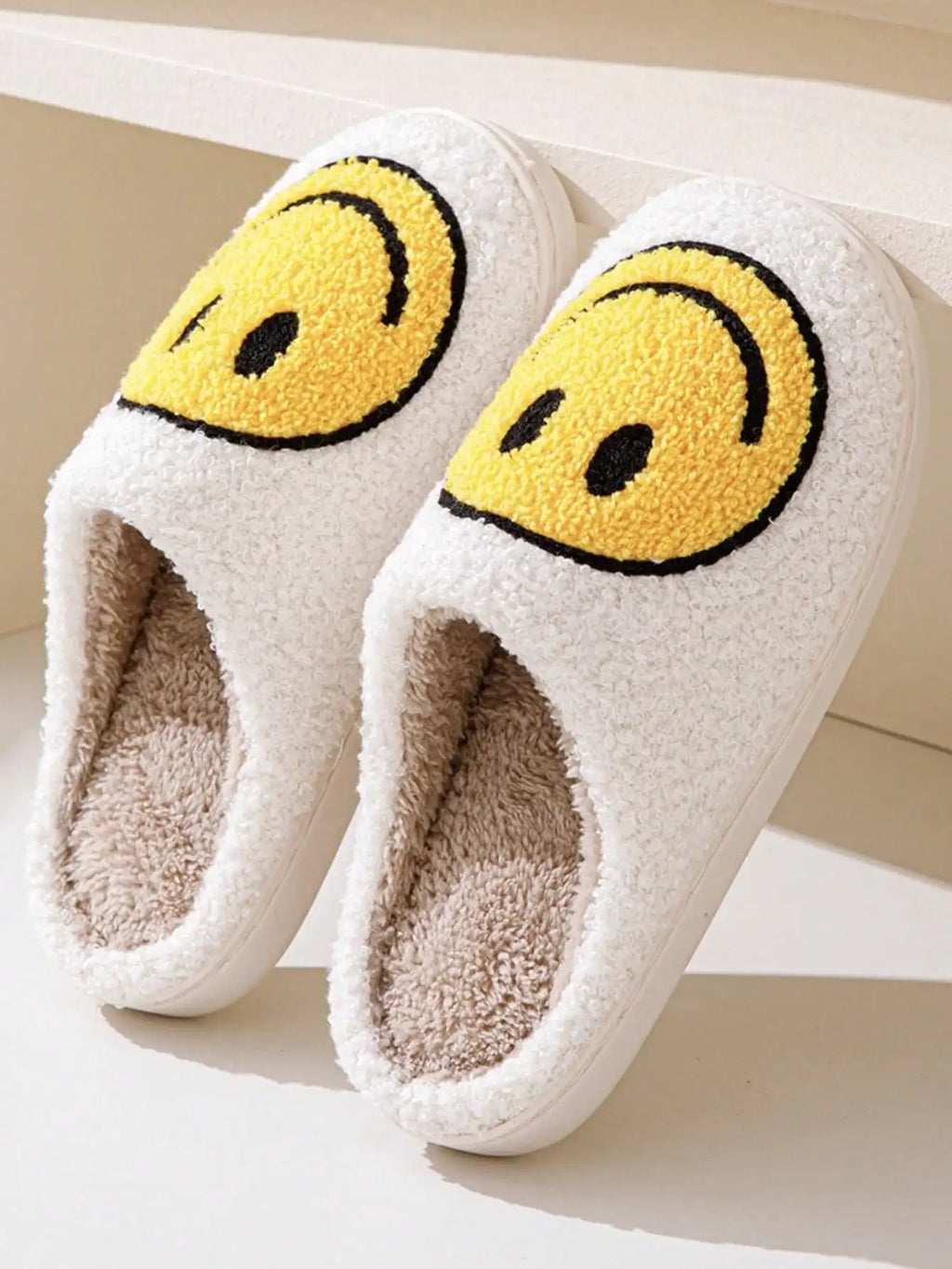 Cute Cartoon Plush Slippers Winter Warm Soft Indoor Home Shoes Non-Slip Thick Sole Cozy House Slippers for Women & Kids