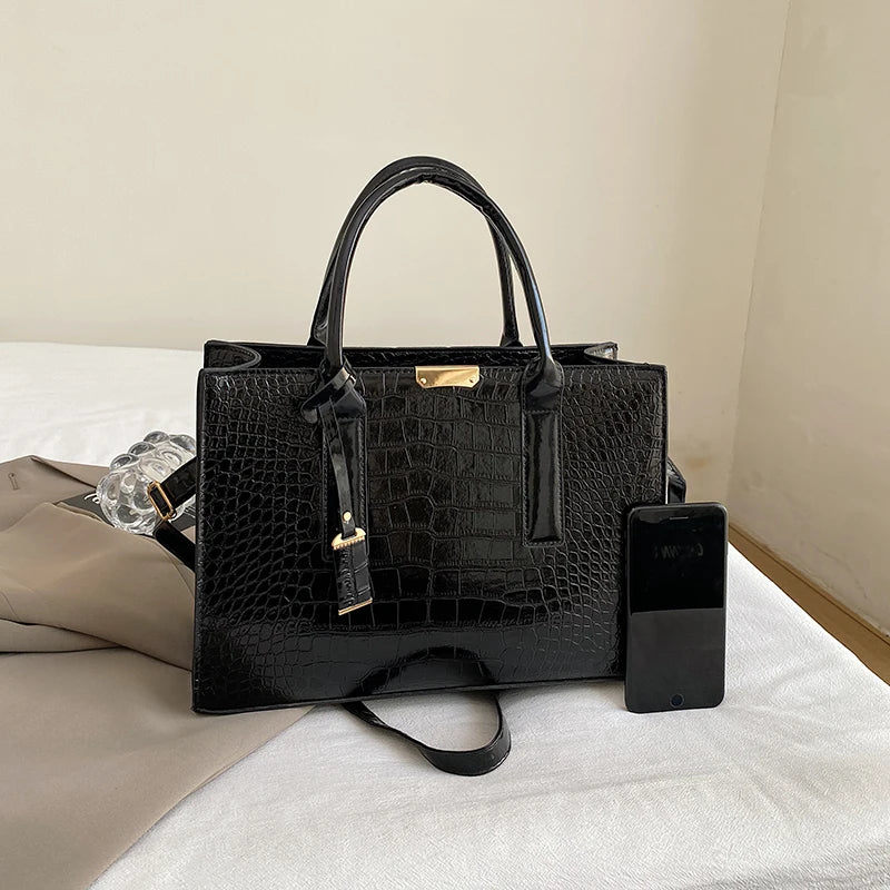 Women Crocodile Pattern Patent Leather Crossbody Bag Luxury Messenger Handbag