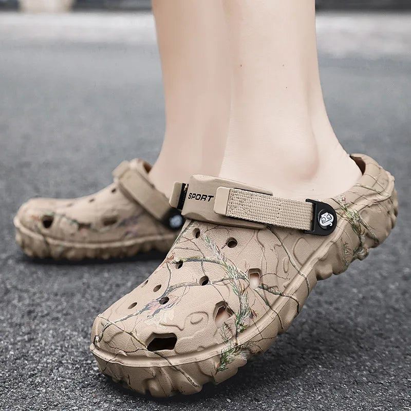 Men Camo Clogs Outdoor Garden Shoes Non Slip Lightweight Slip On Sandals Durable Beach Crocs Style