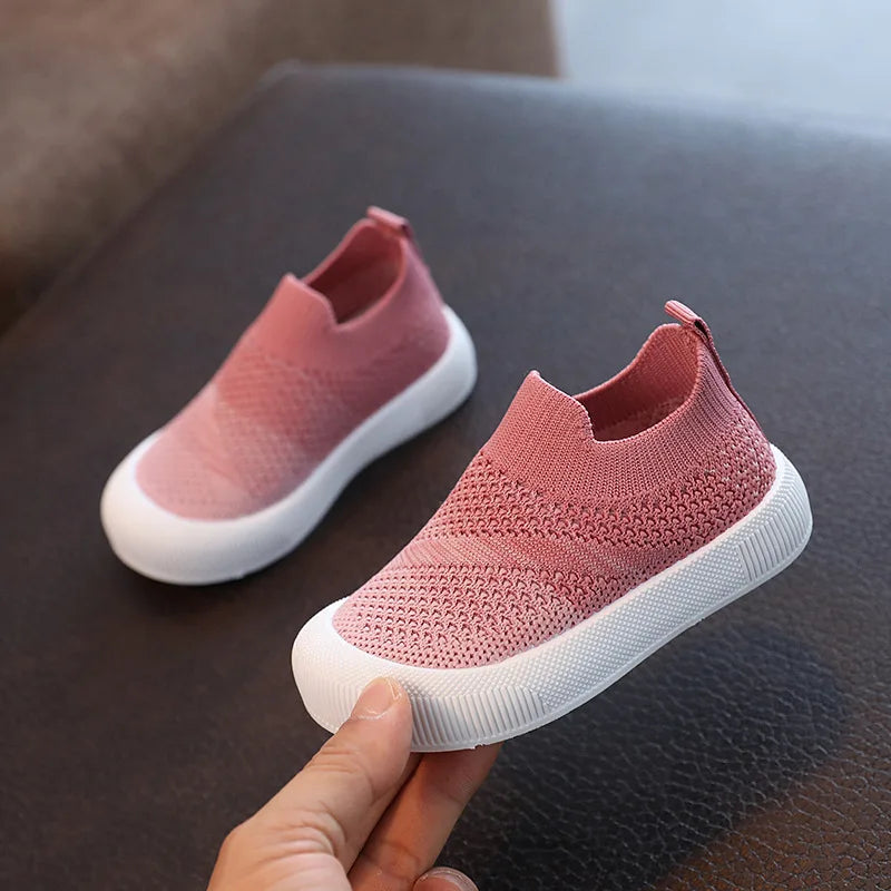 Kids Breathable Mesh Slip On Sneakers Size 20 31