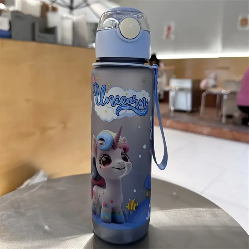 Cute Cartoon Water Bottle 700ml – BPA Free Leakproof Kids Drinking Bottle with Straw for School & Outdoor