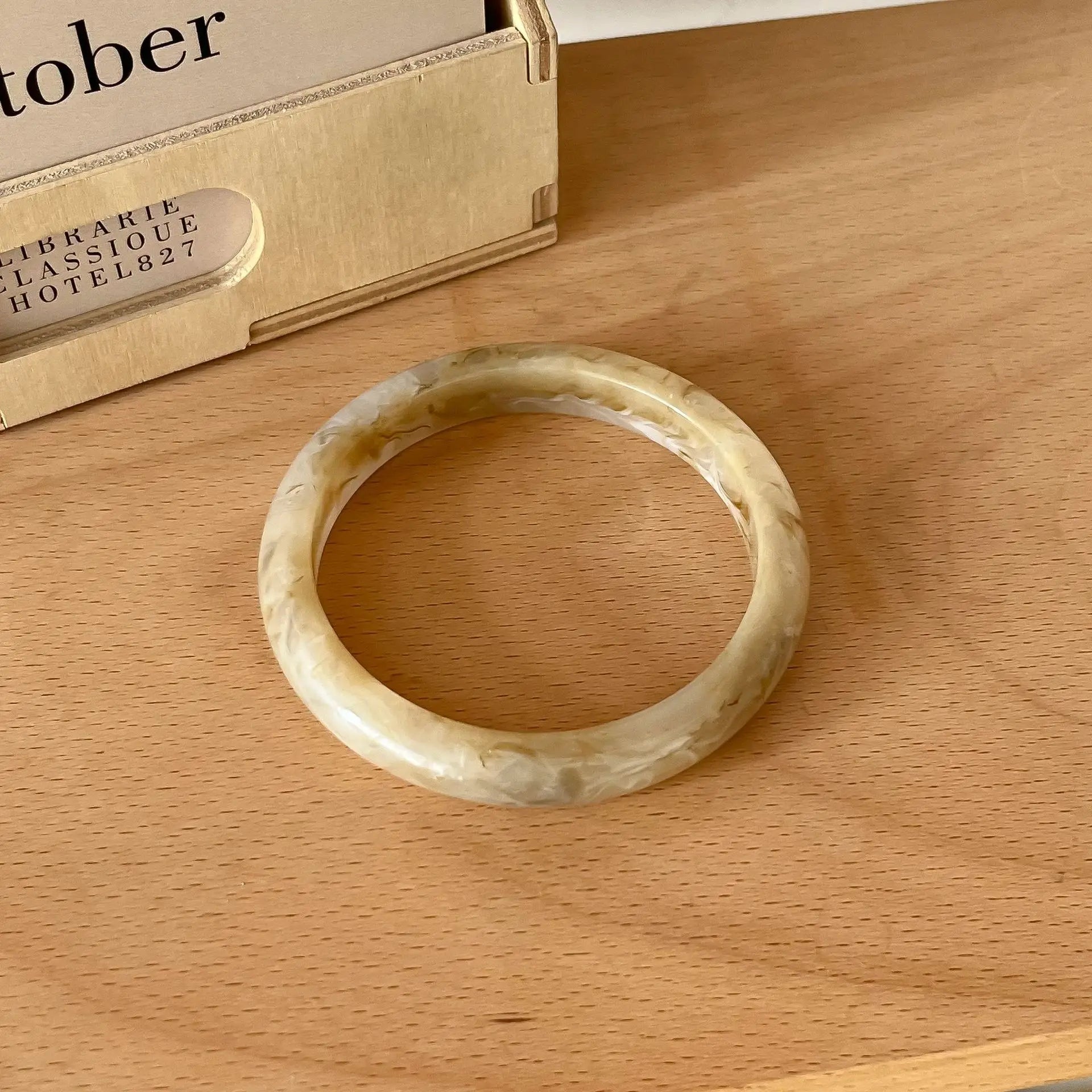 Resin Bracelet for Women Vintage Acrylic Korean Style Elegant Simple Jewelry