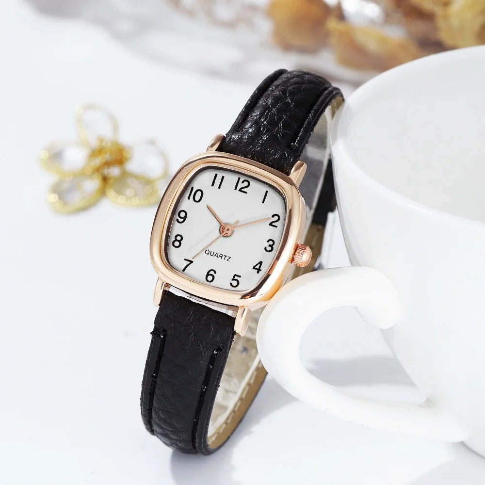 Women Quartz Leather Strap Fashion Wrist Watch